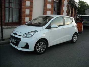 Used Hyundai i10 2017 for sale - 79531254: Photo