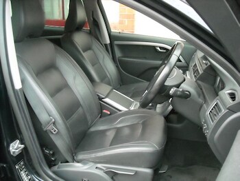 Used Volvo V70 2016 for sale - 77676546: Photo