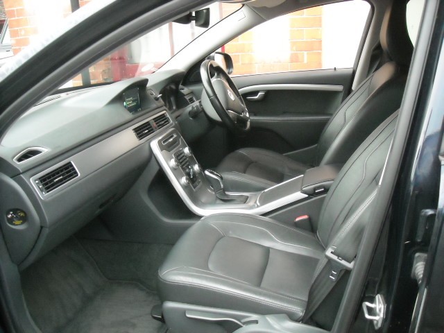 Used Volvo V70 for sale - 77676546: Photo 7
