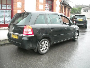 Used Vauxhall Zafira 2010 for sale - 77165819: Photo