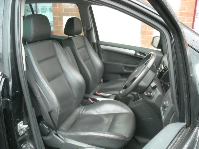 Used Vauxhall Zafira 2010 for sale - 77165819: Photo 4