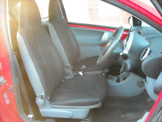 Used Toyota AYGO 2006 for sale - 76520231: Photo 4