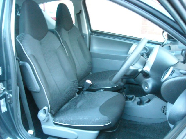 Used Peugeot 107 2009 for sale - 77319693: Photo 4