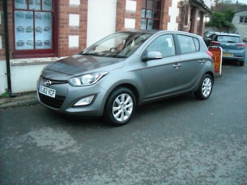 Used Hyundai i20 2012 for sale - 76577426: Photo