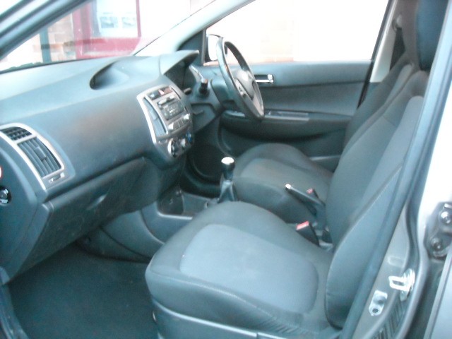 Used Hyundai i20 2012 for sale - 76577426: Photo 7