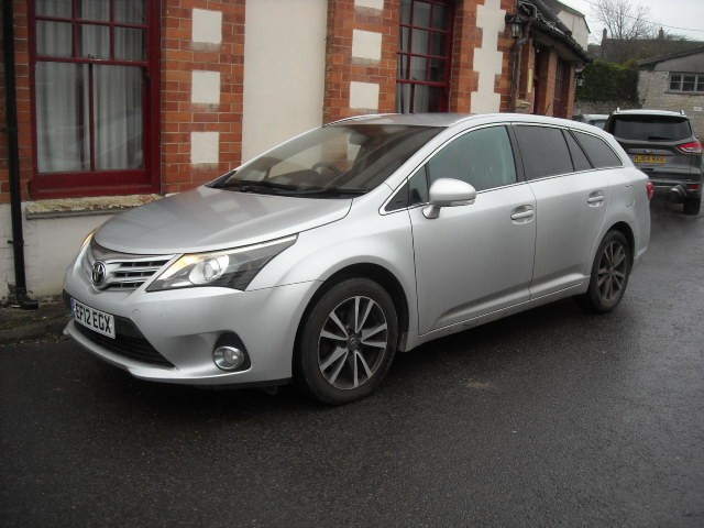 Used Toyota Avensis 2012 for sale - 77795209: Photo 2