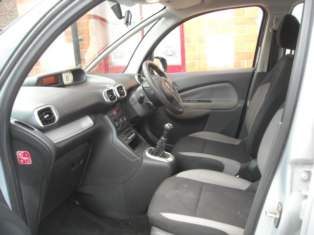 Used Citroen C3 Picasso 2011 for sale - 76757098: Photo 7