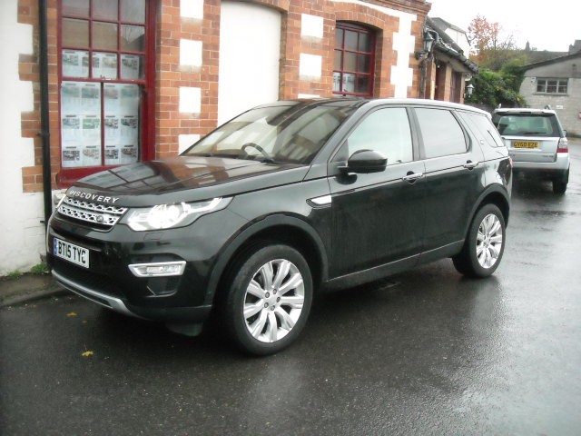 Used Land Rover Discovery Sport 2015 for sale - 76545955: Photo 2