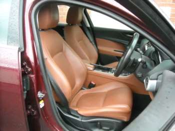 Used Jaguar XE 2015 for sale - 72994916: Photo