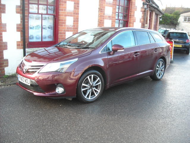 Used Toyota Avensis 2013 for sale - 77236236: Photo 2