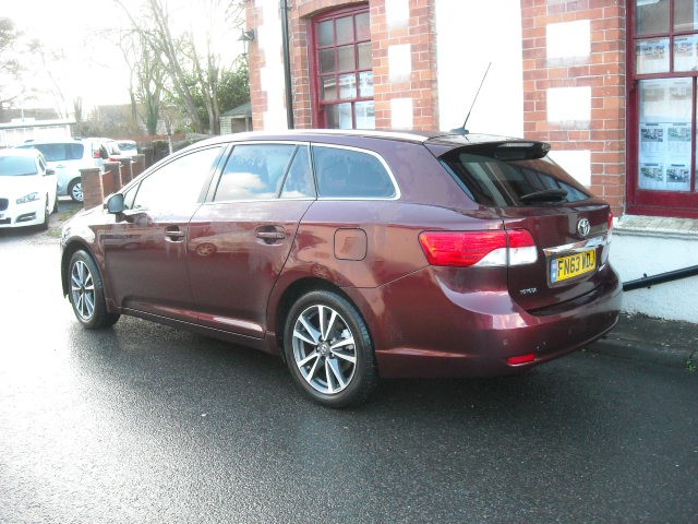 Used Toyota Avensis 2013 for sale - 77236236: Photo 5