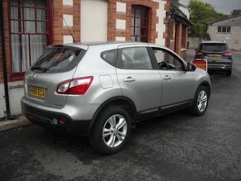 Used Nissan Qashqai 2010 for sale - 79328159: Photo