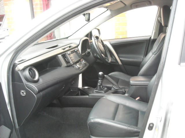 Used Toyota RAV4 2014 for sale - 78134845: Photo 7