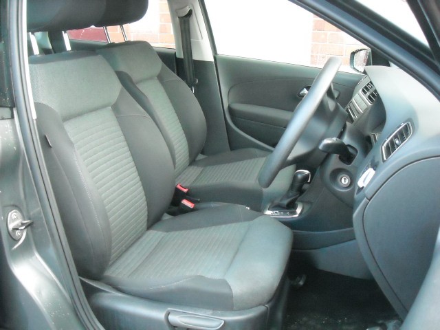 Used Volkswagen Polo 2010 for sale - 77629482: Photo 4