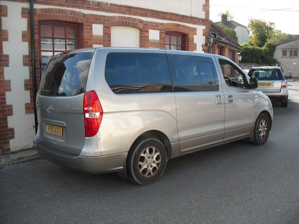 Used Hyundai i800 2011 for sale - 76178992: Photo 3