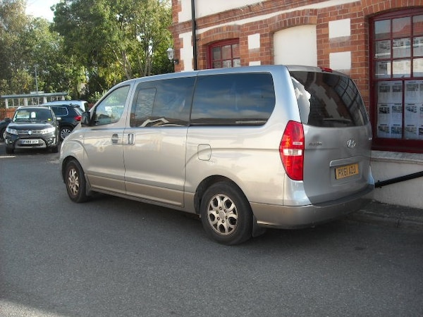 Used Hyundai i800 2011 for sale - 76178992: Photo 5