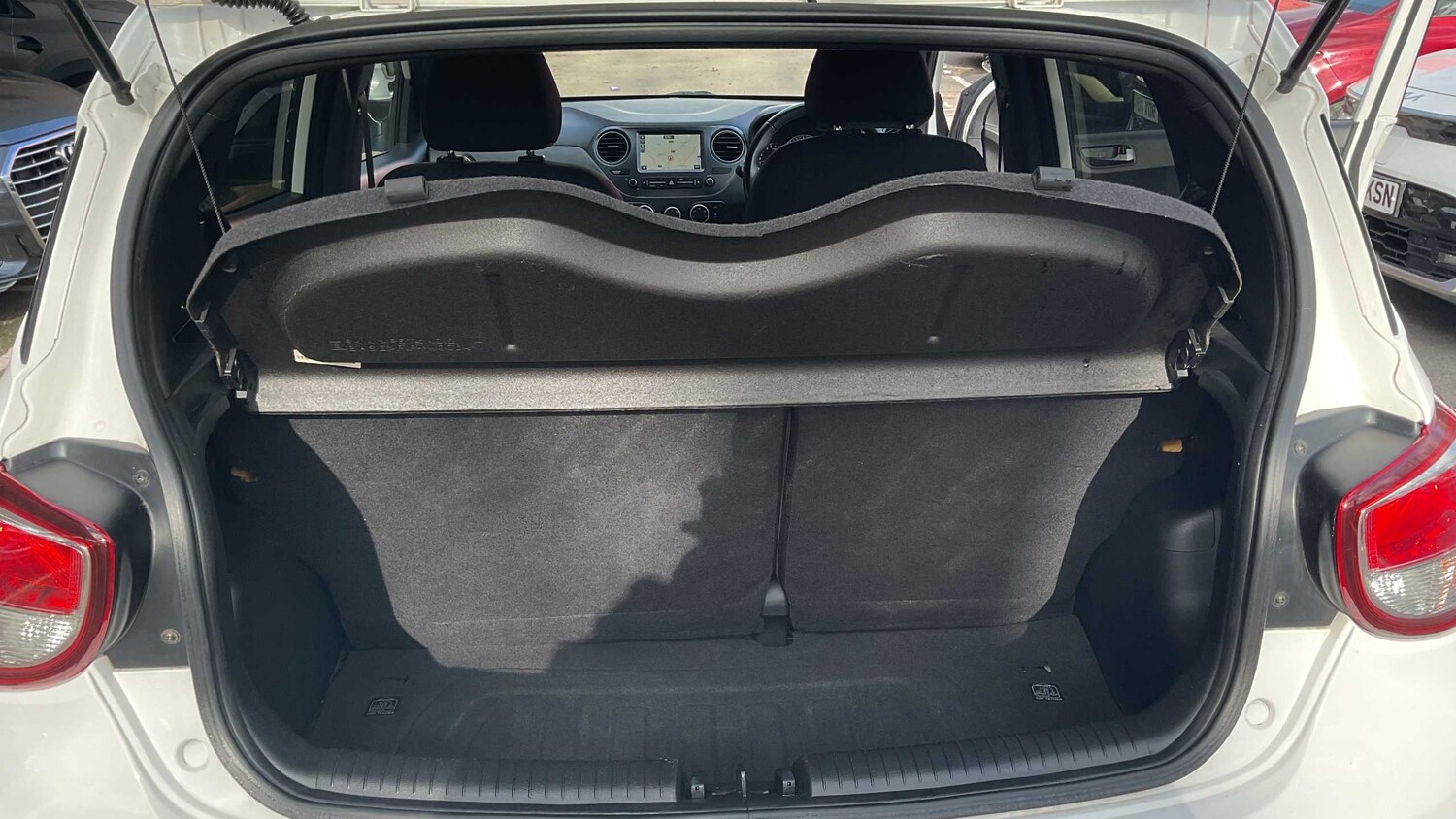 Used Hyundai i10 2019 for sale - 77995886: Photo 15