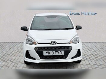 Used Hyundai i10 2019 for sale - 77995886: Photo