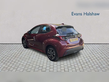 Used Toyota Yaris 2021 for sale - 78845369: Photo