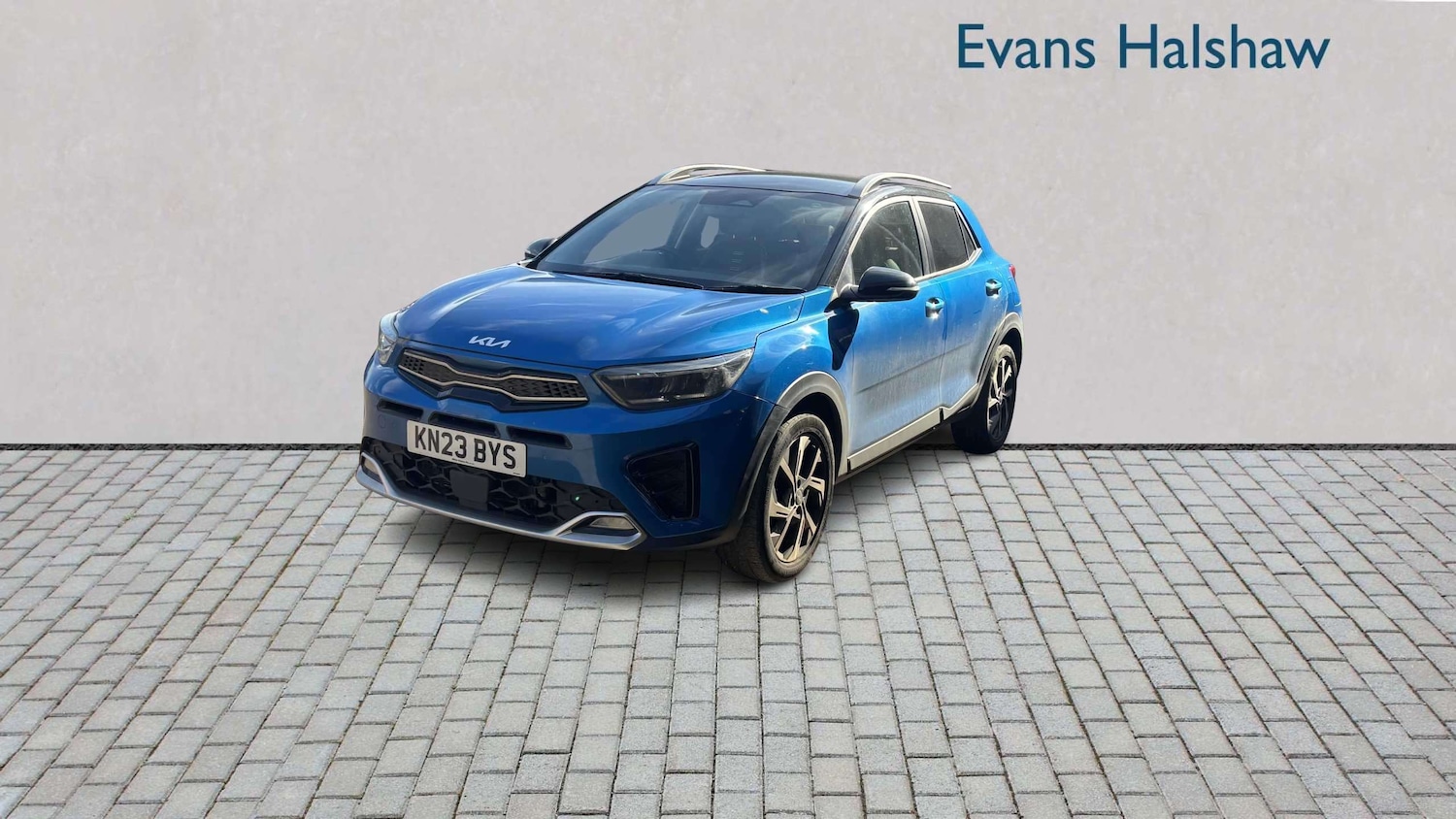 Used Kia Stonic for sale - 77859979: Photo 2