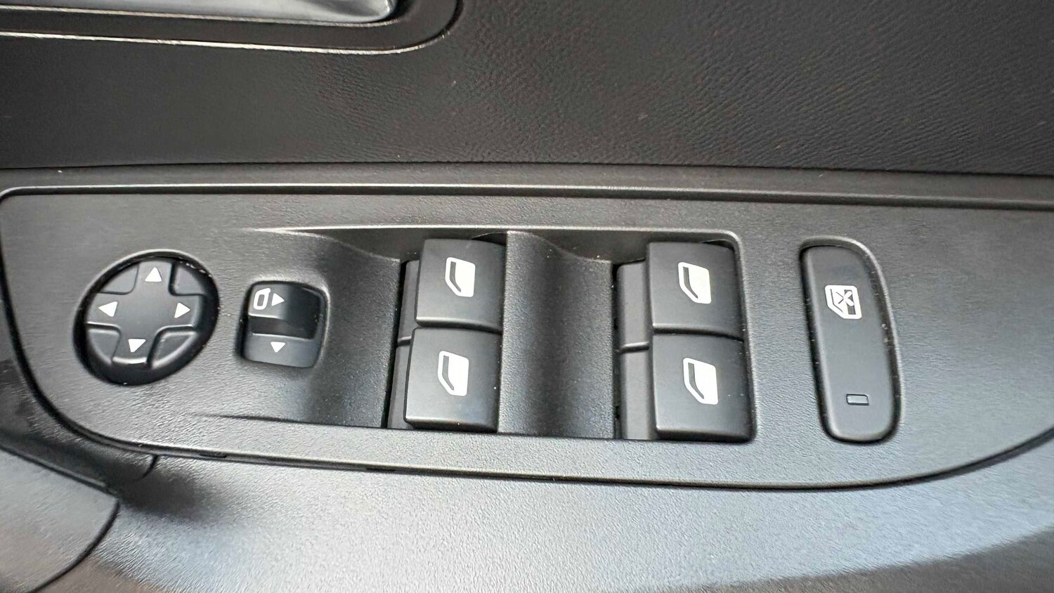 Used Peugeot 2008 2022 for sale - 77861461: Photo 13