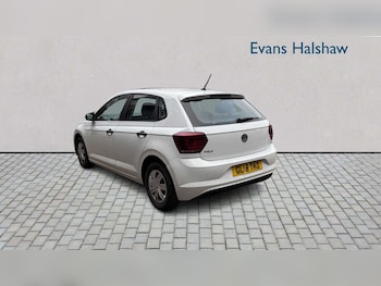 Used Volkswagen Polo 2018 for sale - 77894375: Photo