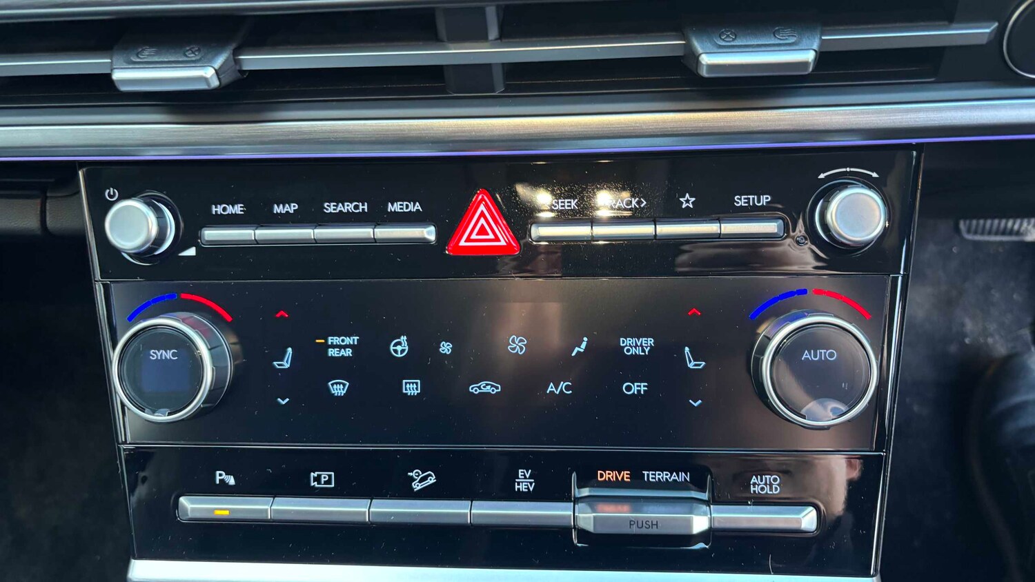 Used Hyundai Santa Fe for sale - 77861882: Photo 12