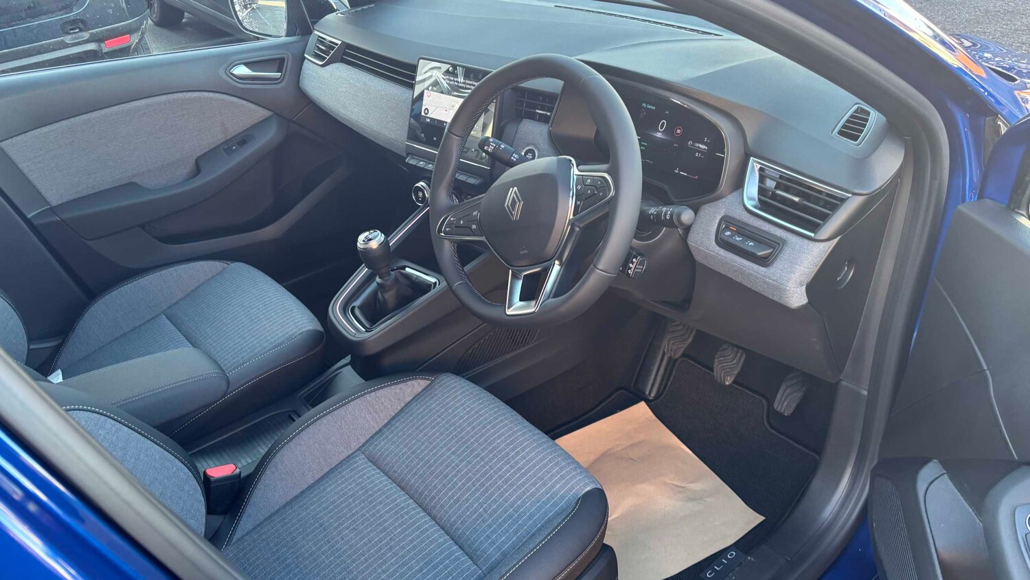 Used Renault Clio for sale - 77860527: Photo 20