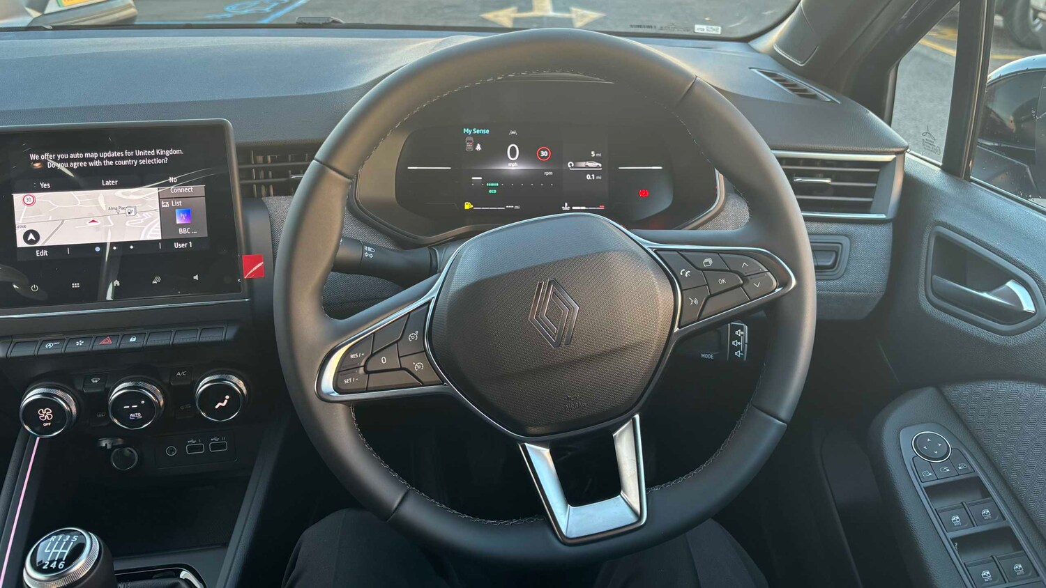 Used Renault Clio for sale - 77860527: Photo 25