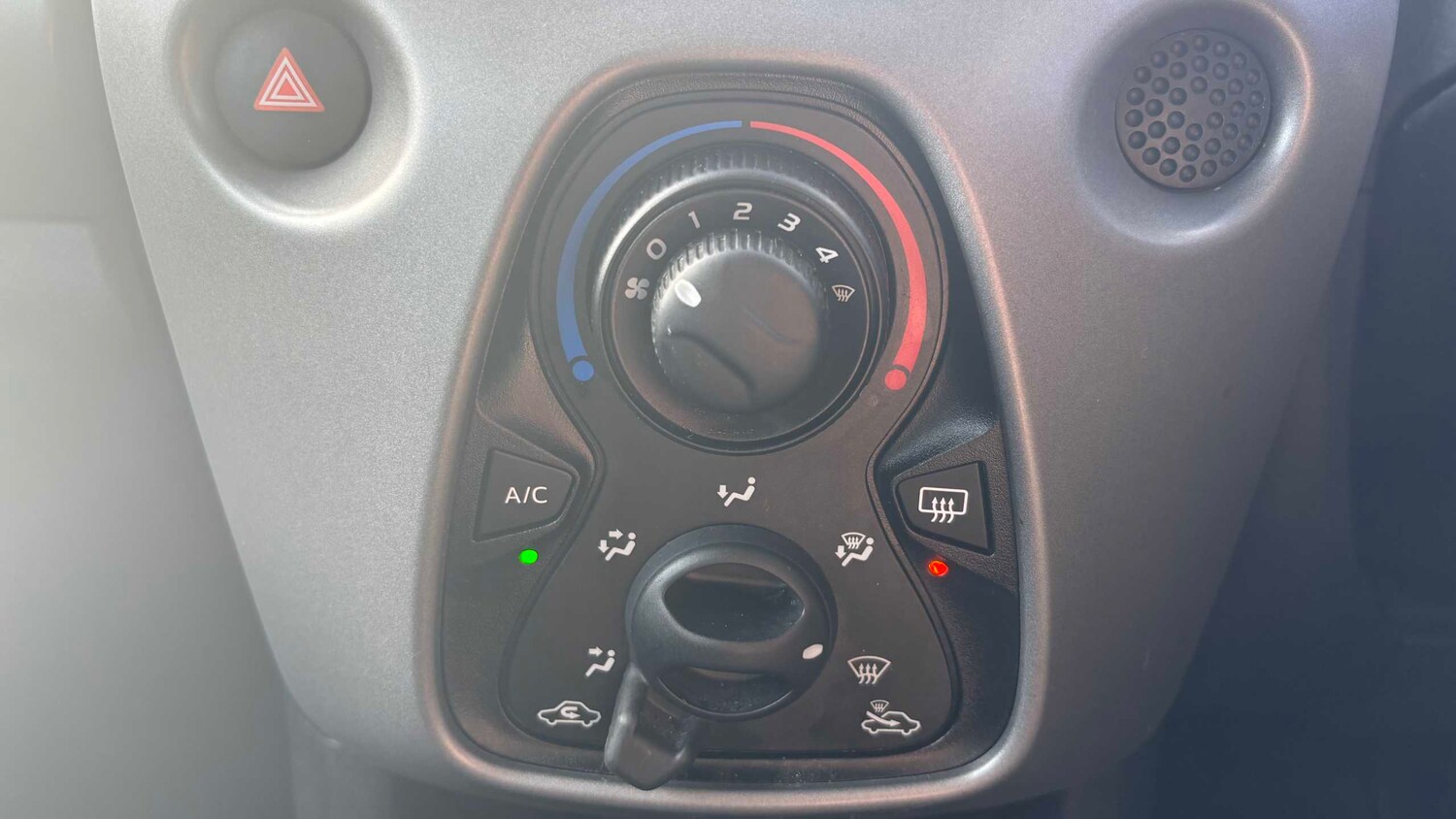 Used Toyota AYGO for sale - 77858088: Photo 12