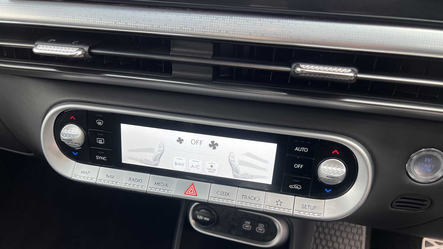 Used Genesis GV60 2024 for sale - 78187846: Photo 17