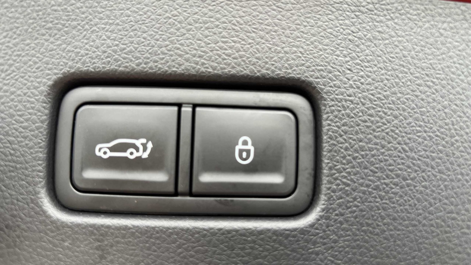 Used Genesis GV60 2024 for sale - 78187846: Photo 22