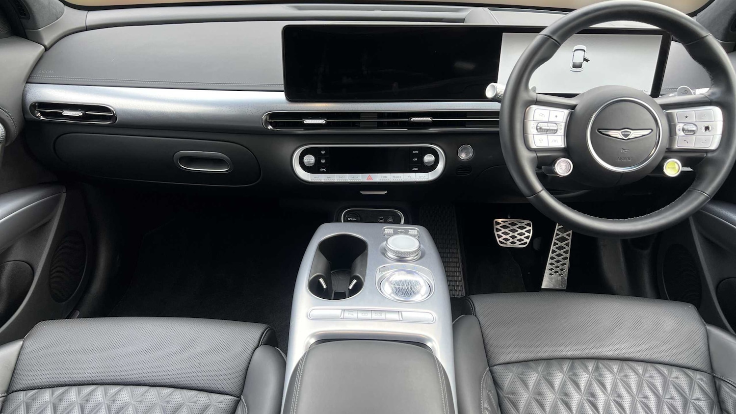 Used Genesis GV60 2024 for sale - 78187846: Photo 3