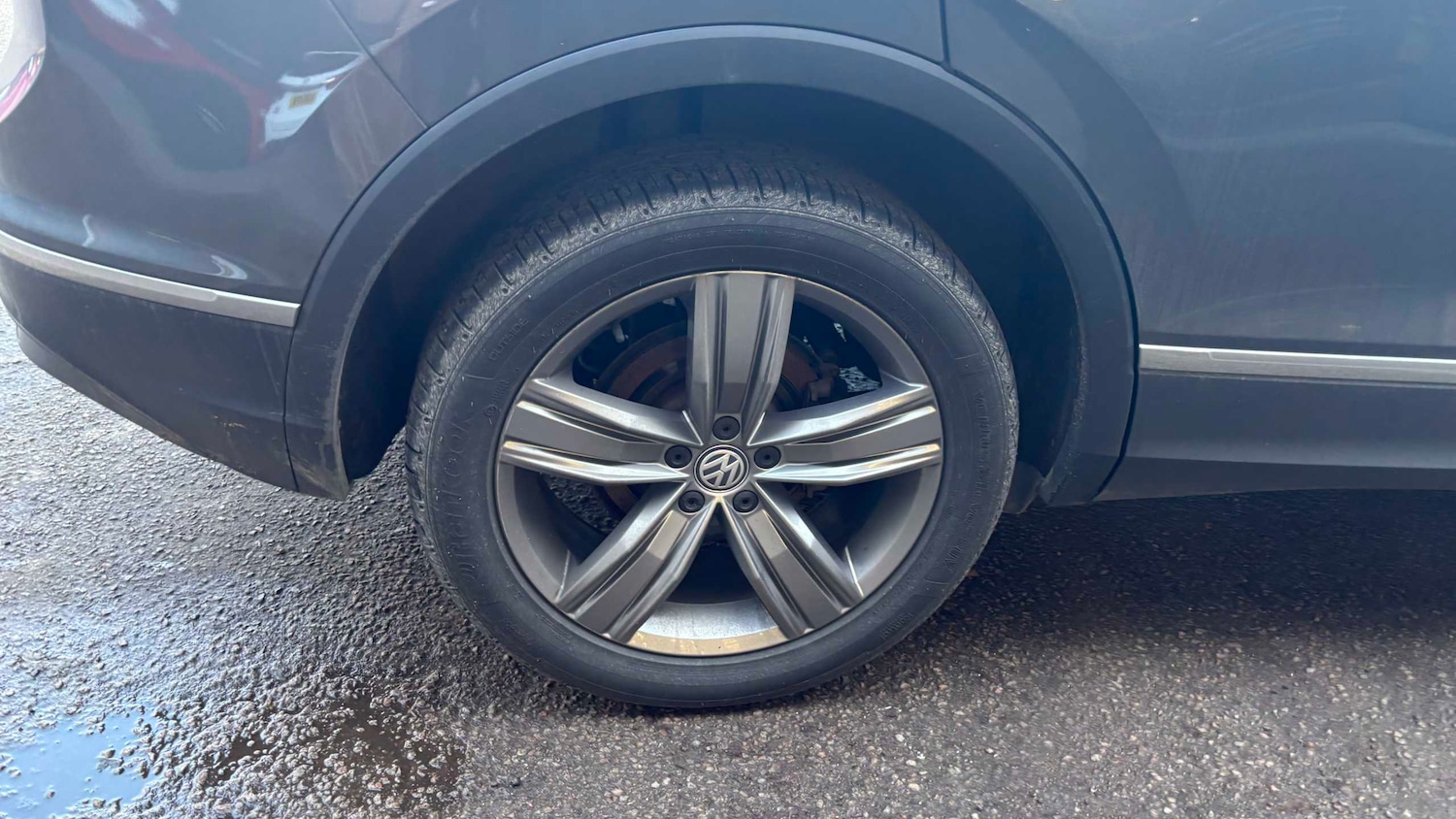 Used Volkswagen Tiguan for sale - 77860644: Photo 5