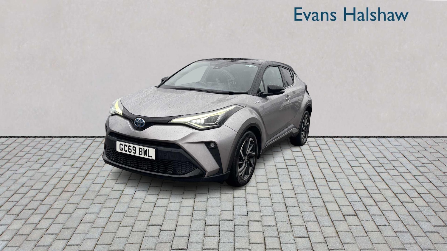 Used Toyota C-HR for sale - 77860820: Photo 2