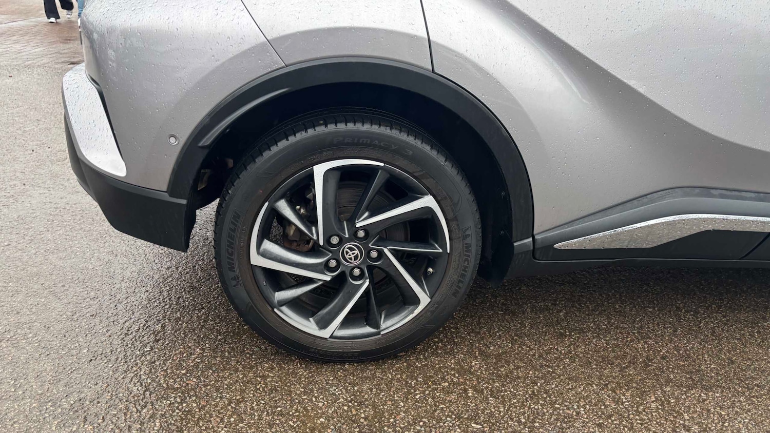 Used Toyota C-HR for sale - 77860820: Photo 5