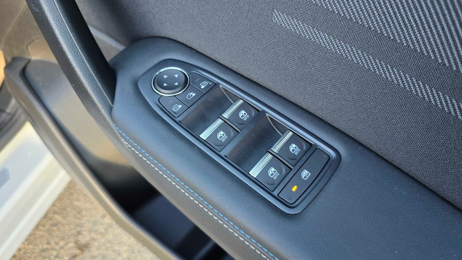 Used Renault Captur for sale - 77860744: Photo 22