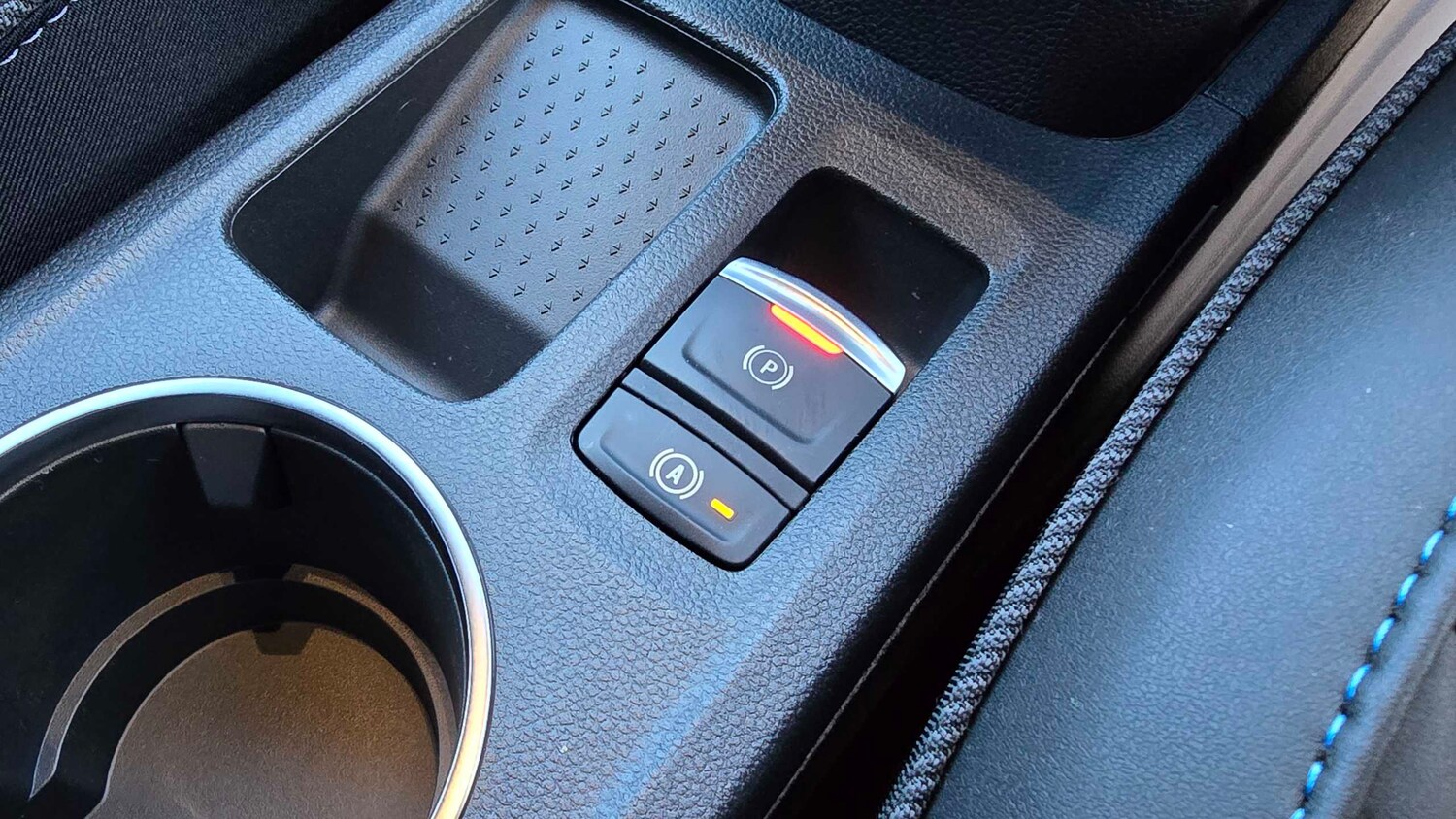 Used Renault Captur for sale - 77860744: Photo 26