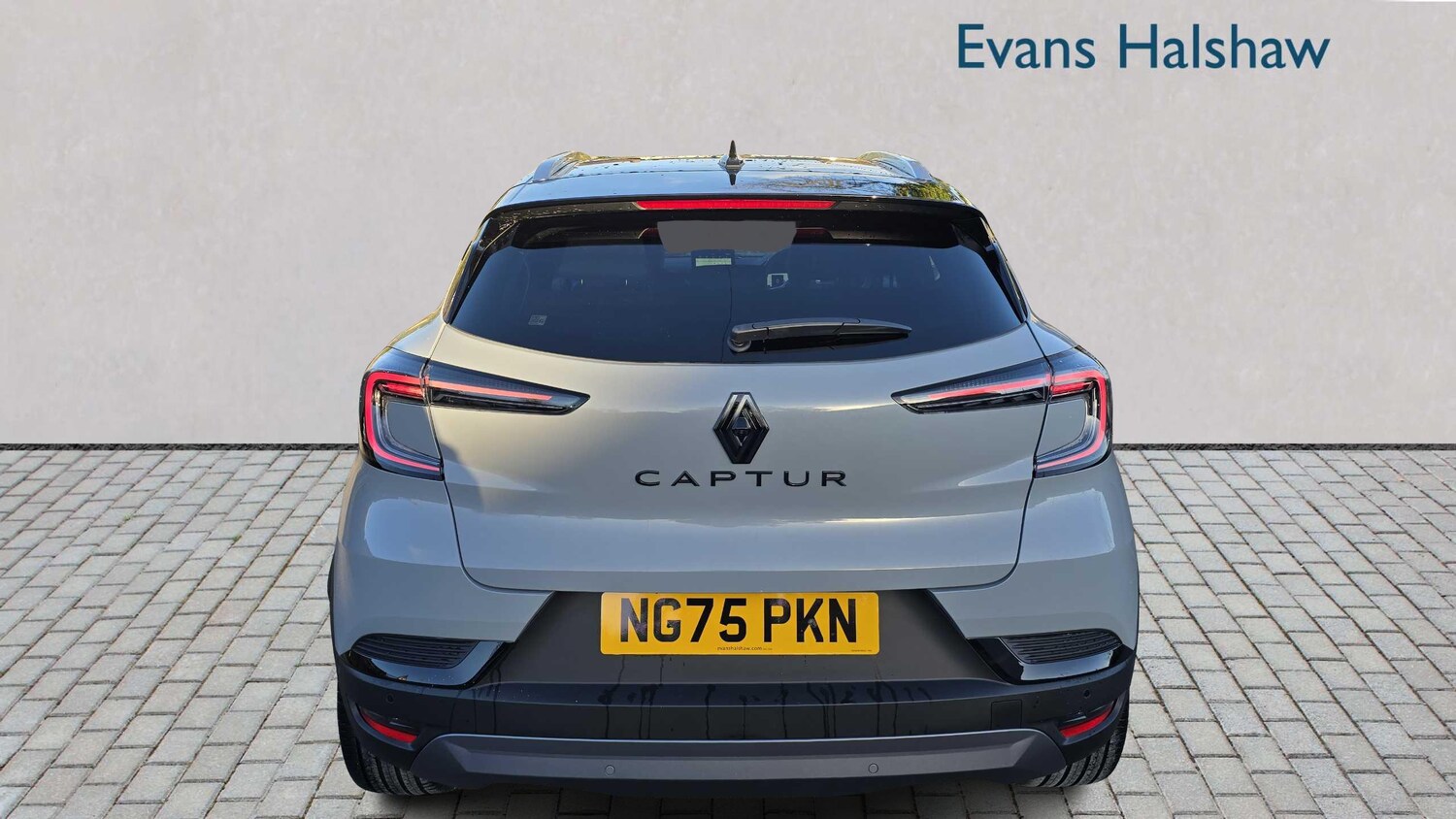 Used Renault Captur for sale - 77860744: Photo 6