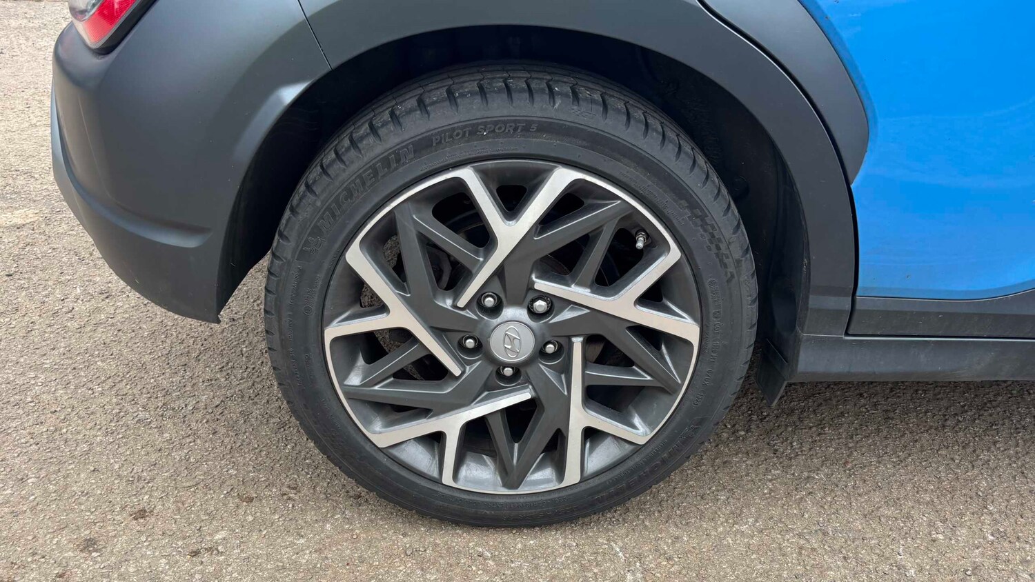 Used Hyundai KONA 2022 for sale - 78076823: Photo 5