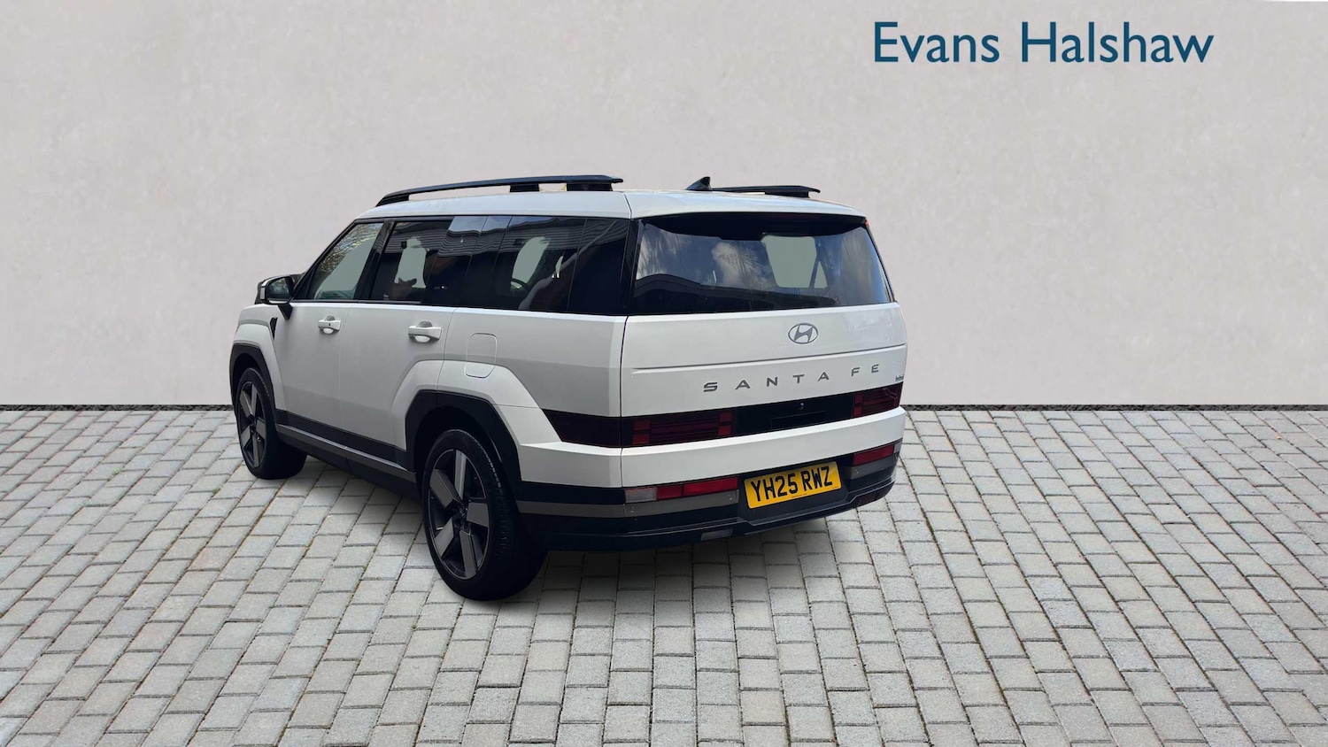 Used Hyundai Santa Fe for sale - 77859835: Photo 3