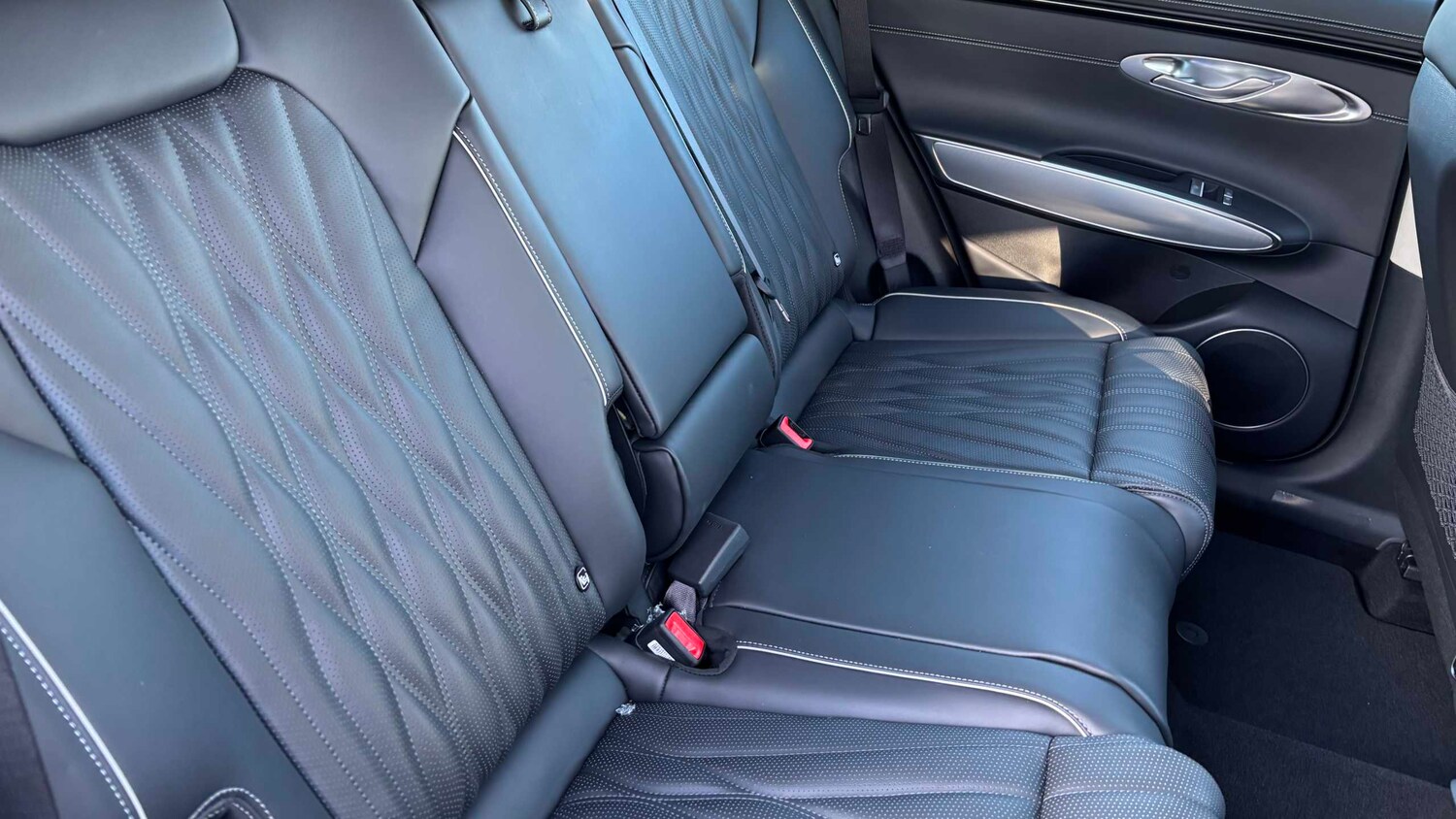 Used Genesis GV70 for sale - 77858229: Photo 19