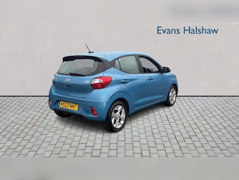 Used Hyundai i10 2023 for sale - 78104440: Photo