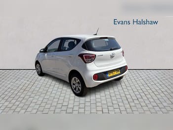 Used Hyundai i10 2017 for sale - 79329653: Photo