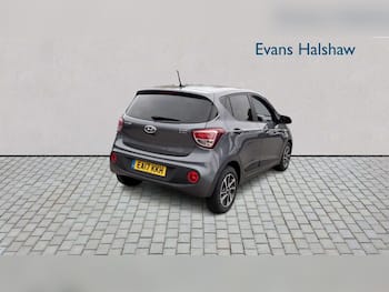 Used Hyundai i10 2017 for sale - 79660592: Photo