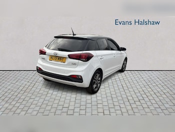 Used Hyundai i20 2019 for sale - 77861181: Photo