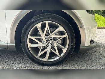Used Genesis GV60 2025 for sale - 79428709: Photo