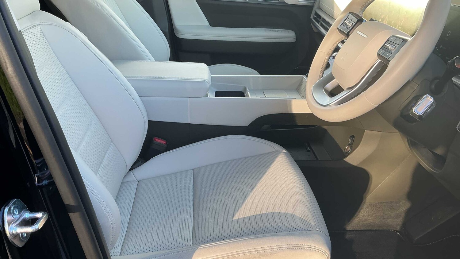 Used Hyundai Santa Fe 2025 for sale - 77995905: Photo 11