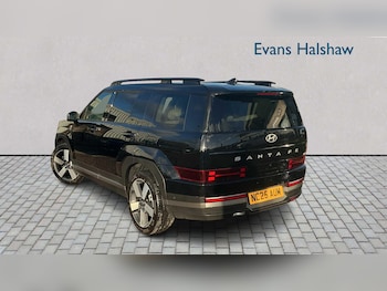 Used Hyundai Santa Fe 2025 for sale - 77995905: Photo