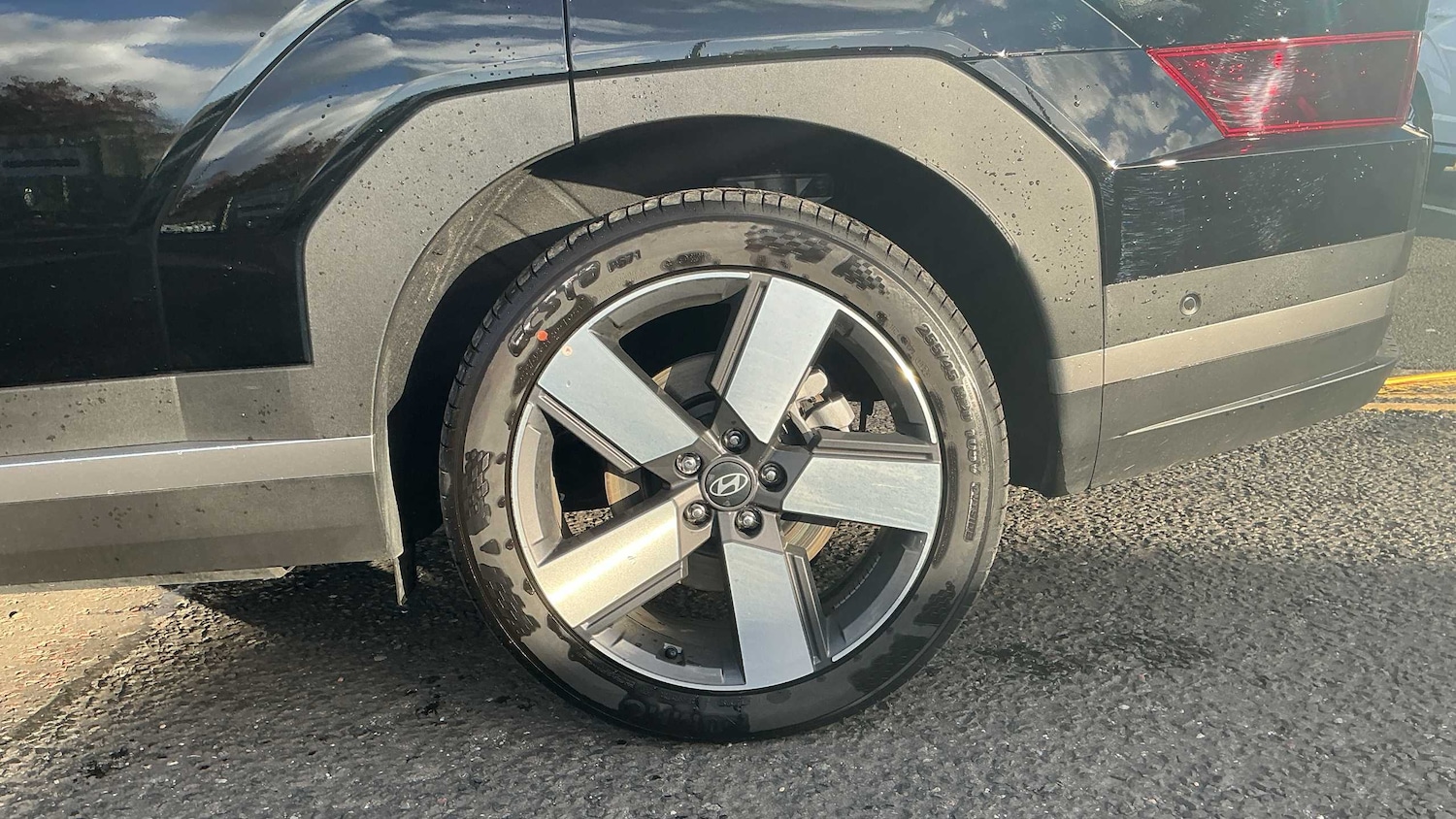 Used Hyundai Santa Fe 2025 for sale - 77995905: Photo 7